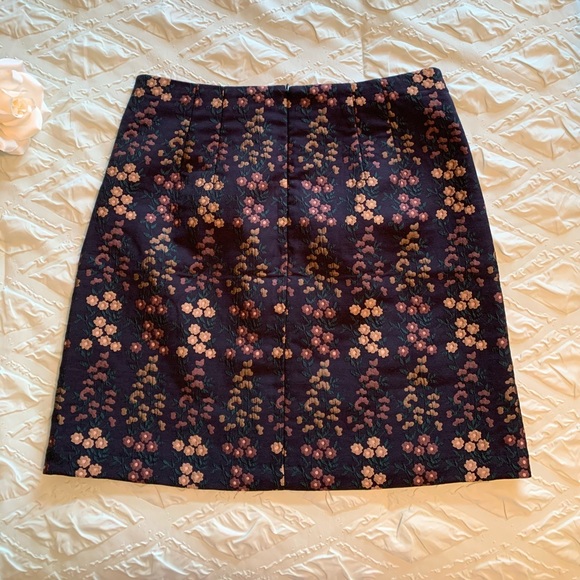 NWT Ann Taylor Floral Skirt - Picture 3 of 5